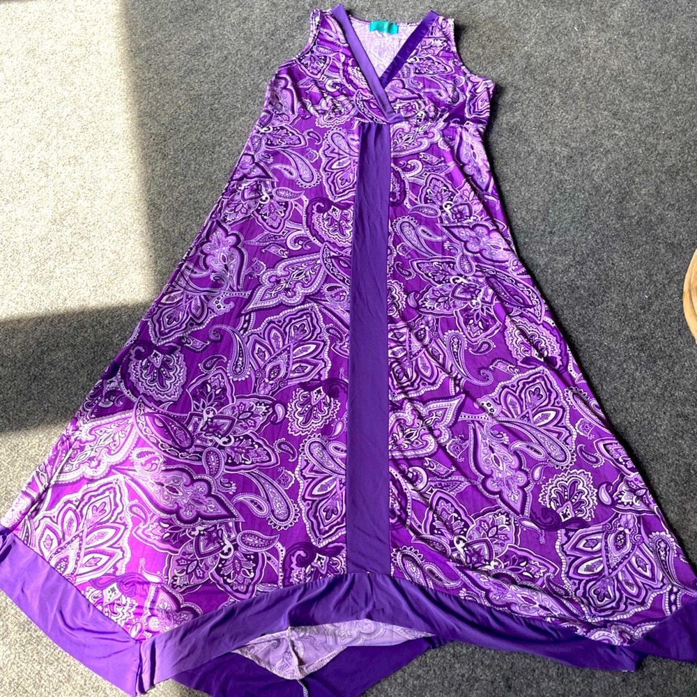 Nf Free Size Boho Maxi Dress Purple Paisley Print, sleeveless v-neck,